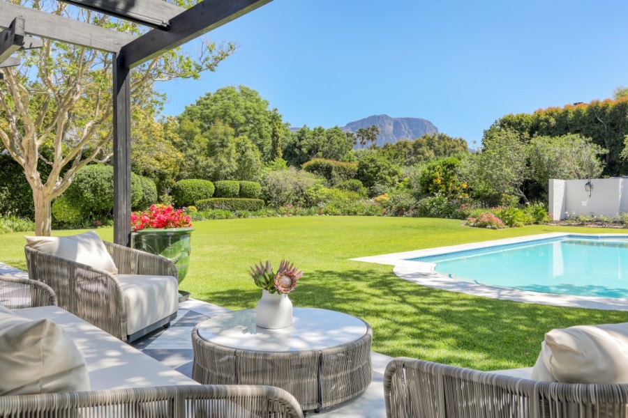 5 Bedroom Property for Sale in Constantia Western Cape